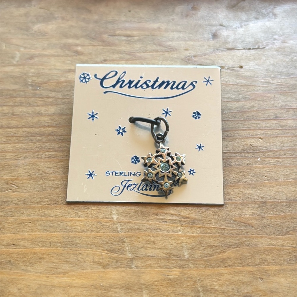 NWT Jerlaine Sterling Silver and Blue Stone Snowflake Pendant